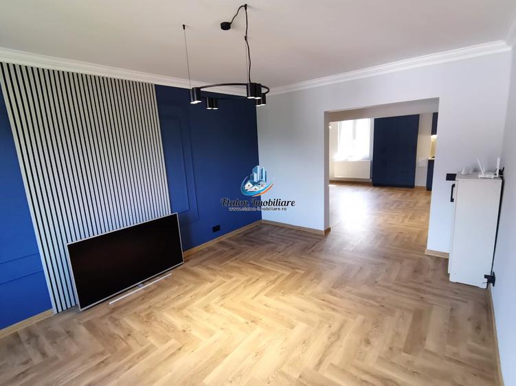 Apartament cu 3 camere decomandat în Precista