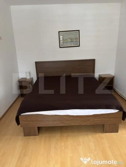 Casă cu 3 camere cu Teren 1300 Mp în Central