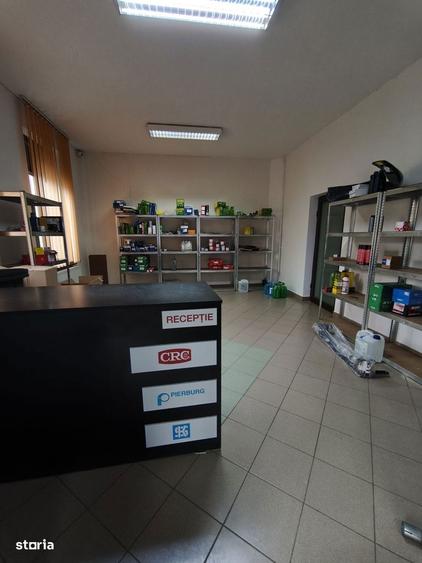 Casă cu 10 camere cu Teren 231 Mp în Central