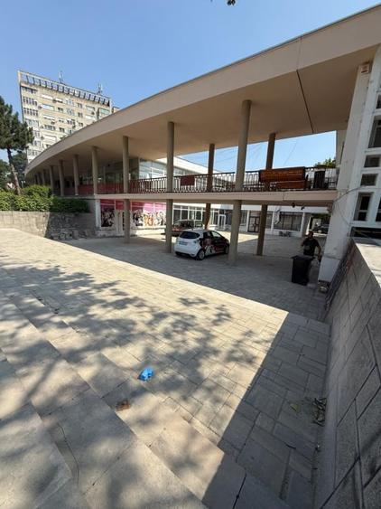 Spațiu comercial, de 600 mp, în Calea Severinului