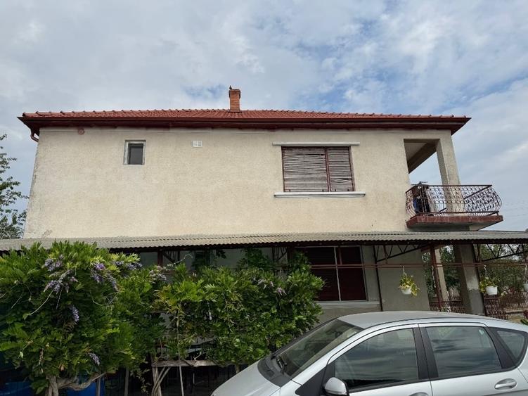 Casă individuală cu 5 camere cu Canalizare în Ardud