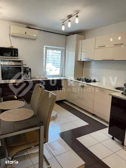 Apartament cu 4 camere în Plopilor