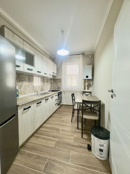 Apartament cu 2 camere semidecomandat în Giroc