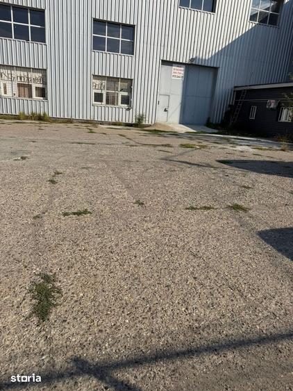 Spațiu comercial, de 750 mp, în Șerbănești