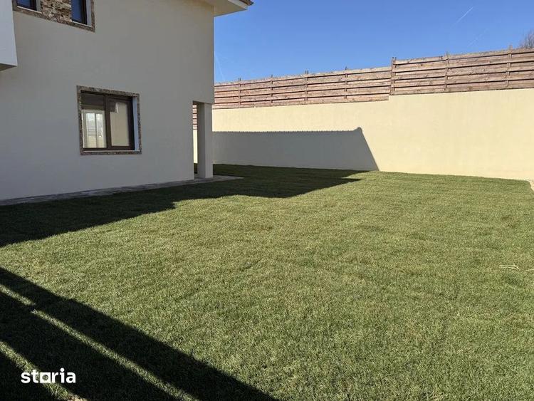 Casă cu 4 camere cu Teren 350 Mp în Central
