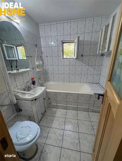 Apartament cu 2 camere decomandat în Nicolina