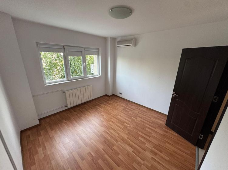 Apartament cu 2 camere decomandat în Dristor