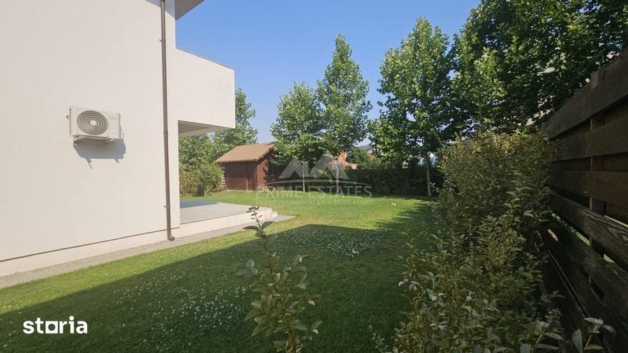 Casă cu 5 camere cu Teren 534 Mp în Corbeanca