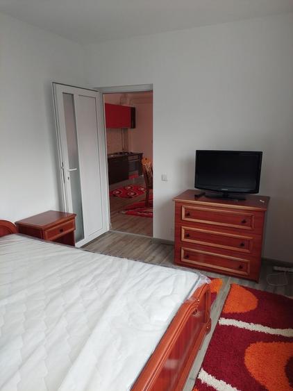 Apartament cu 2 camere semidecomandat în Florești