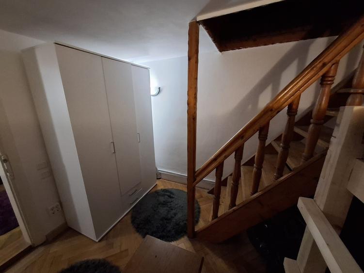 Casă cu 4 camere cu Teren 300 Mp în Dragomirești-Vale
