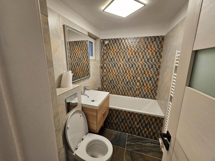 Apartament 3 camere de inchiriat | Zona Tomis 3 - 9