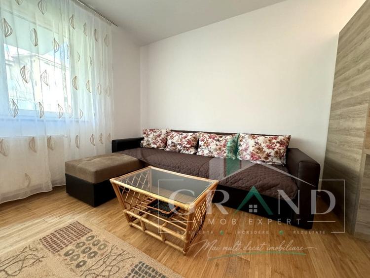 Apartament cu 2 camere semidecomandat, mobilat în Borhanci