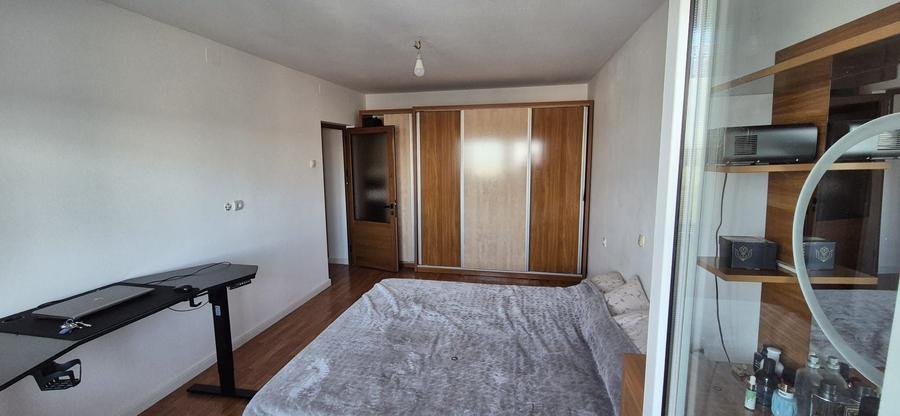 Apartament cu 4 camere decomandat în Zimbru