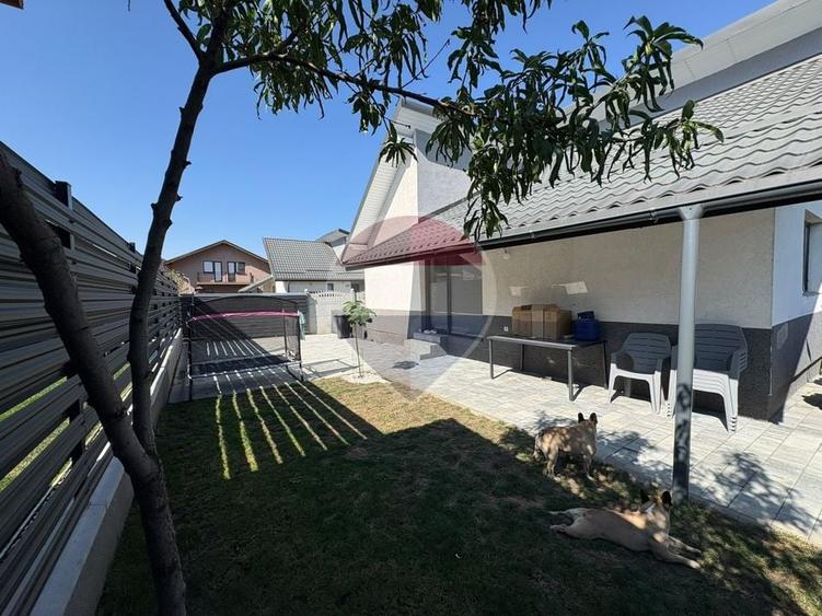 Casă individuală cu 3 camere cu Teren 250 Mp în Exterior Est