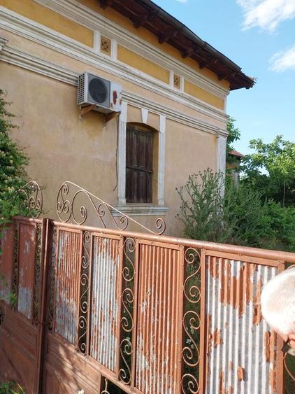 Casă individuală cu 5 camere cu Canalizare în Izimșa