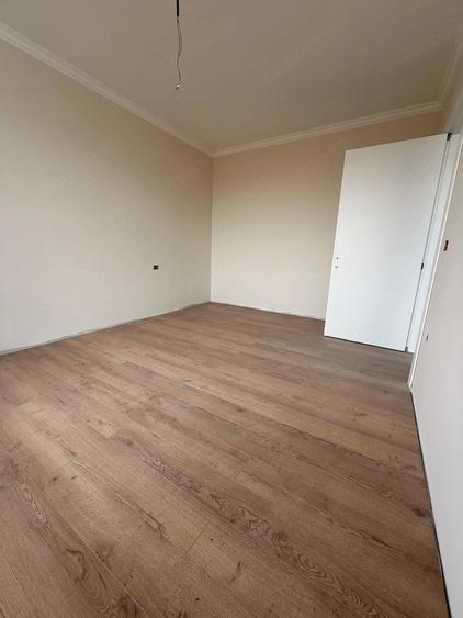 Casă cu 3 camere cu Teren 250 Mp în Braytim