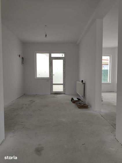 Casă cu 3 camere cu Teren 500 Mp în Tărtășești