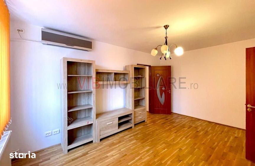 Apartament cu 3 camere semidecomandat, mobilat în 1 Mai