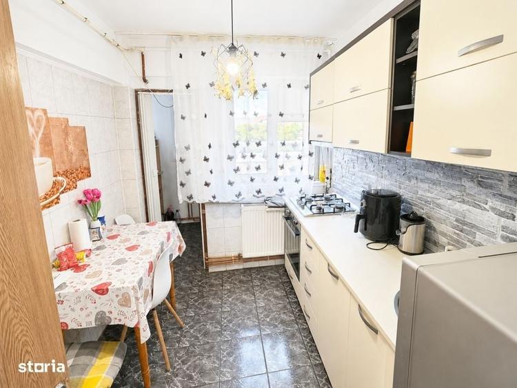 Apartament Nord, etaj intermediar, decomandat, renovat - 4