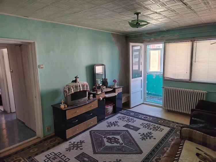 Apartament cu 2 camere decomandat în Central