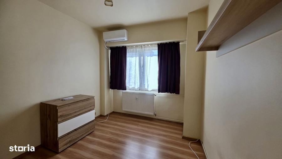 Apartament cu 3 camere, mobilat în Moșilor