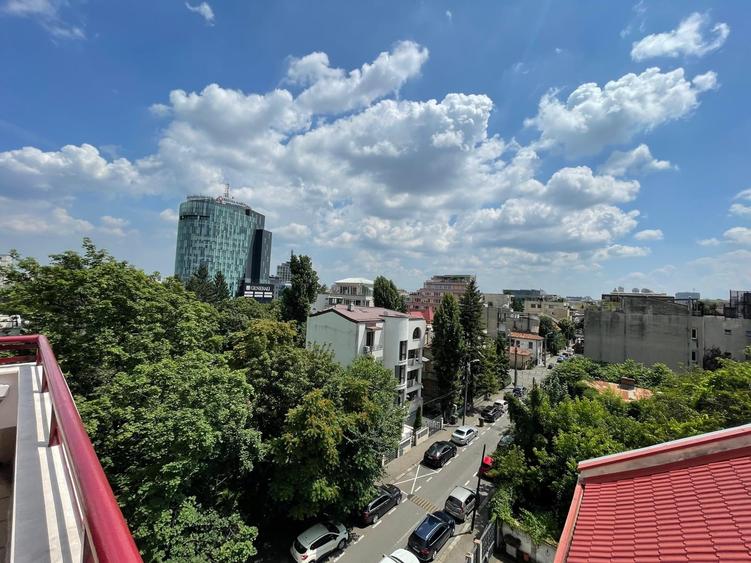Birou, de 195 mp, în Aviatorilor