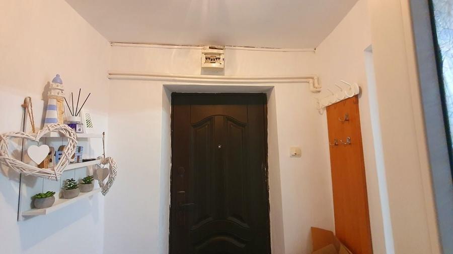 Casă cu 2 camere în Central