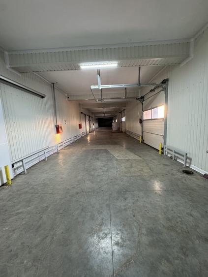 Spațiu comercial, de 420 mp, în Malu Roșu