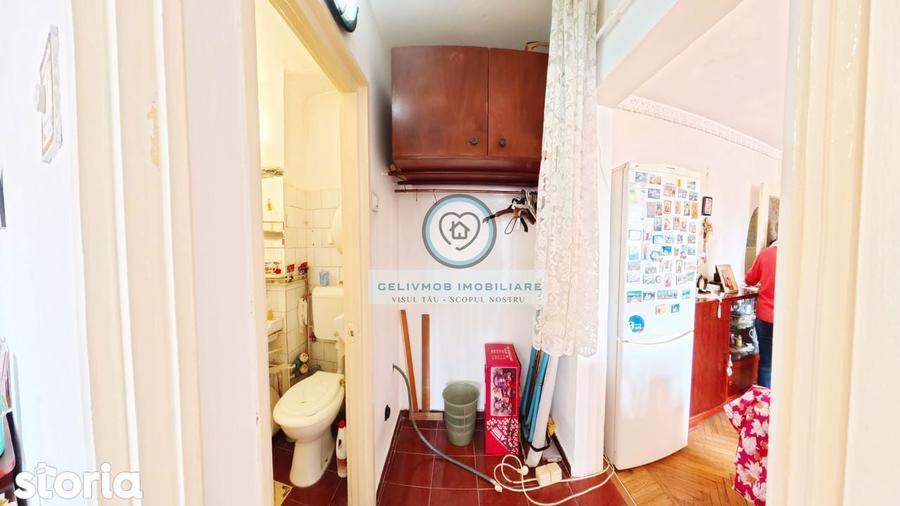 Apartament cu 2 camere semidecomandat în Vest