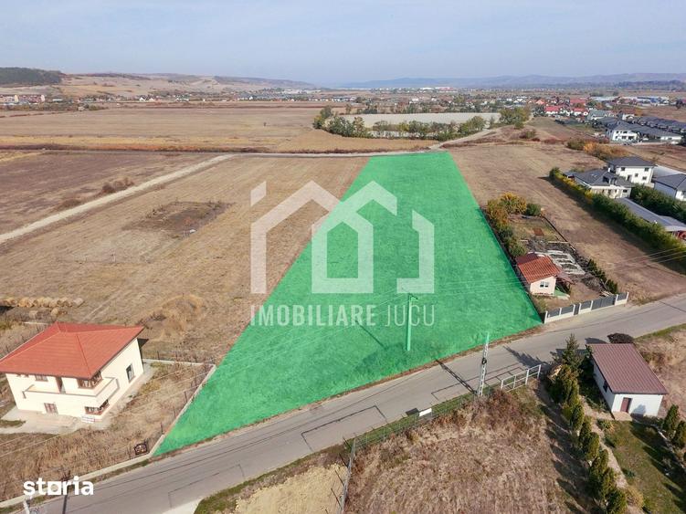 Teren de 8000 mp, în Jucu