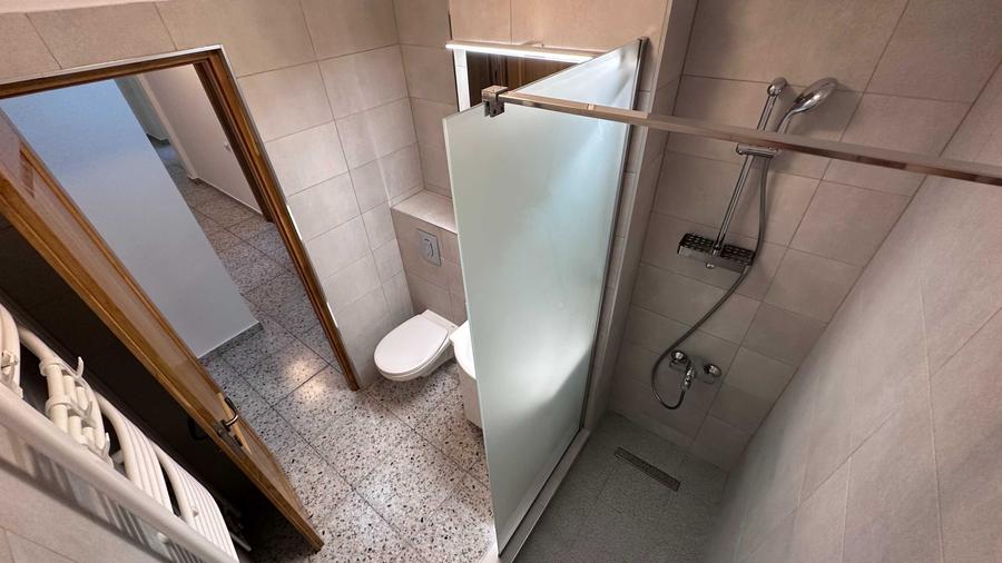 Apartament cu 3 camere decomandat în Dristor