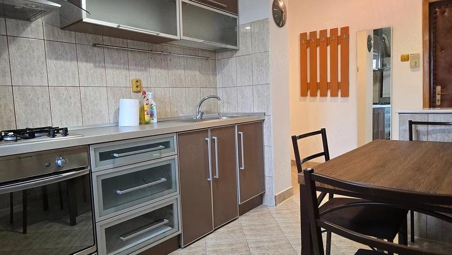 Apartament cu 2 camere decomandat în Decebal