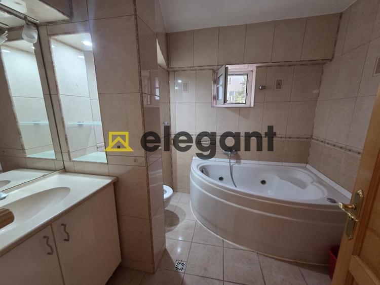 Apartament cu 4 camere decomandat, mobilat în Sărari