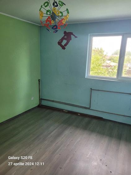 Casă cu 6 camere cu Teren 511 Mp în Central