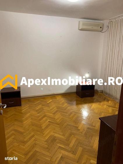 Apartament cu 3 camere decomandat, mobilat în Ozana