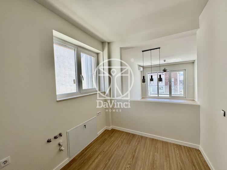 Apartament cu 3 camere decomandat în Exterior Vest