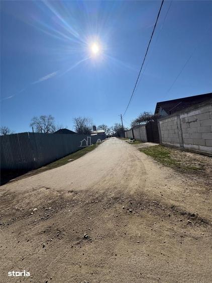 Teren de 1800 mp, în Găneasa