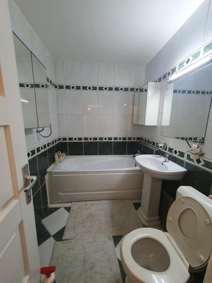 Apartament cu 2 camere decomandat în Aviației
