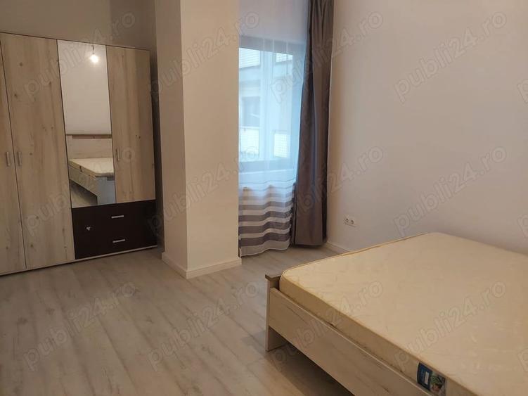 Apartament cu 3 camere decomandat în Aradului