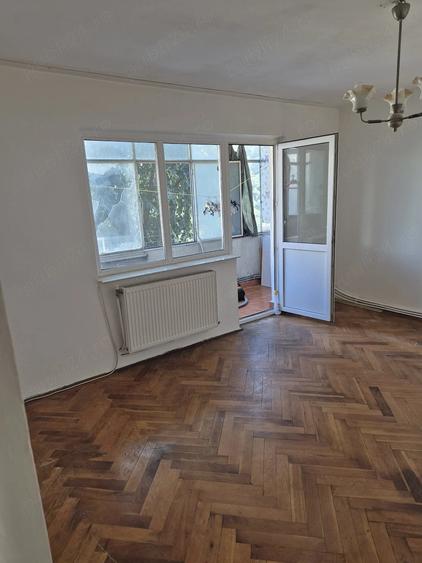 proprietar vand apartamen 3 camere Romanilor - 1