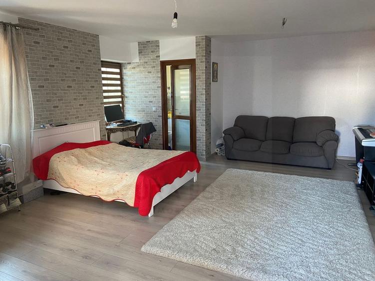 Casă individuală cu 5 camere cu Canalizare în Exterior Vest