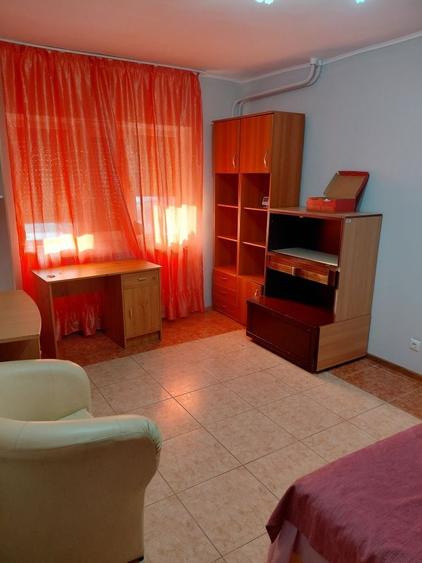 Apartament cu 2 camere decomandat în Brăilei