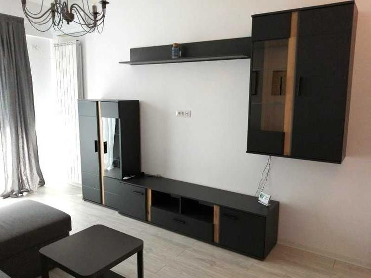 Apartament cu 2 camere decomandat în Splaiul Independenței