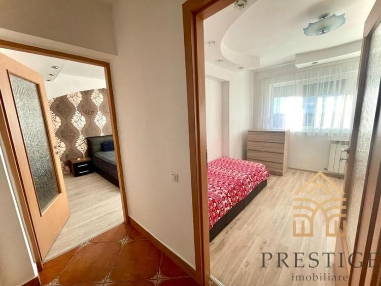 Apartament cu 3 camere, mobilat în Dacia
