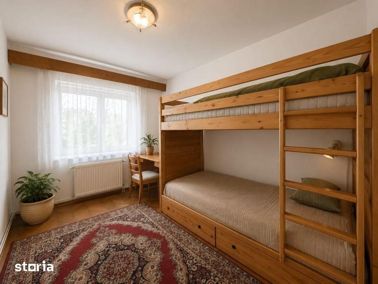Apartament cu 3 camere semidecomandat în Micro 15