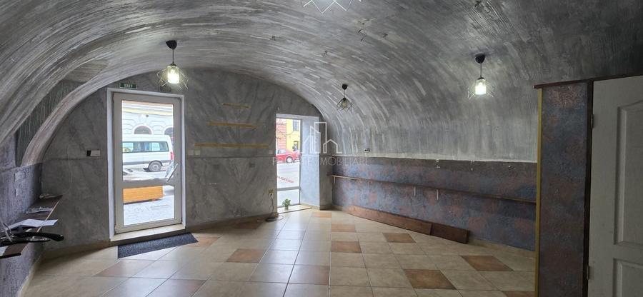 Spatiu comercial in centrul orasului Sighisoara - 3