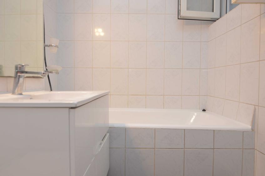 Apartament cu 3 camere decomandat în Tineretului