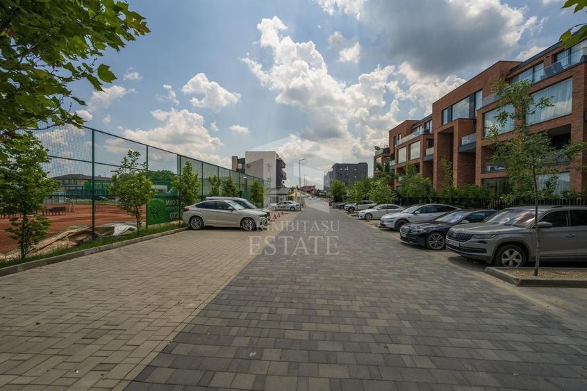 Apartament cu 3 camere decomandat, mobilat în Tunari