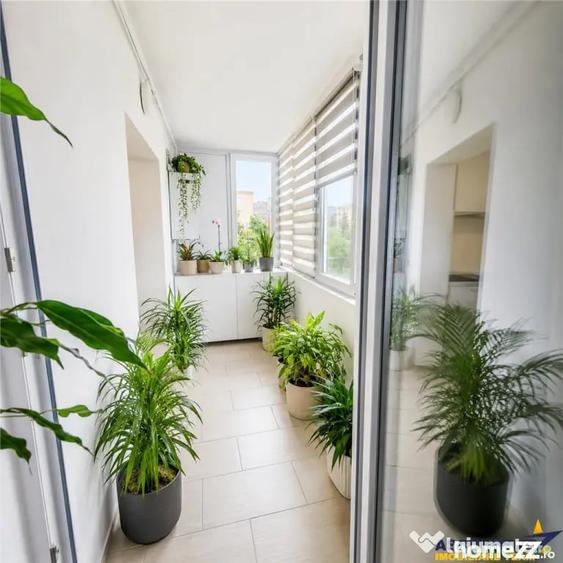 Apartament cu 3 camere decomandat în Vest