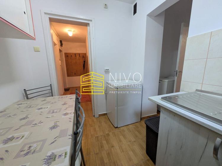Apartament cu 2 camere semidecomandat, mobilat în Dâmbu Pietros
